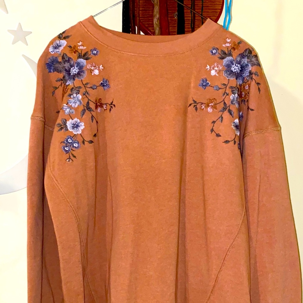 american eagle embroidered sweatshirt